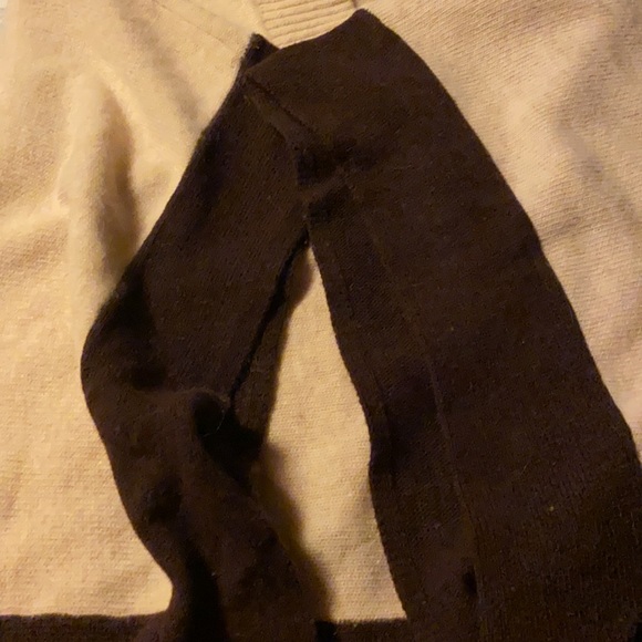 Wool poncho - Picture 5 of 6